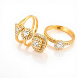 Luxury Fine Gold Rings on Sindhu Bhavan Rd – Business Horizon